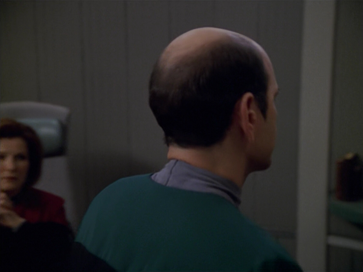 extant_StarTrek_VOY_5x08-NothingHuman_03338.jpg