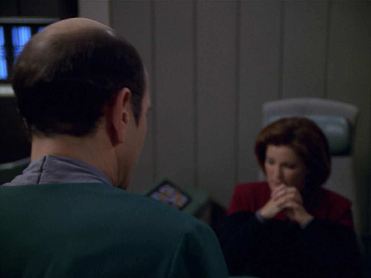 extant_StarTrek_VOY_5x08-NothingHuman_03348.jpg
