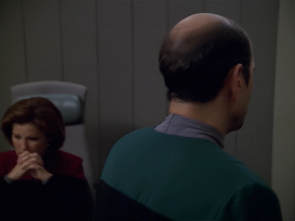 extant_StarTrek_VOY_5x08-NothingHuman_03351.jpg