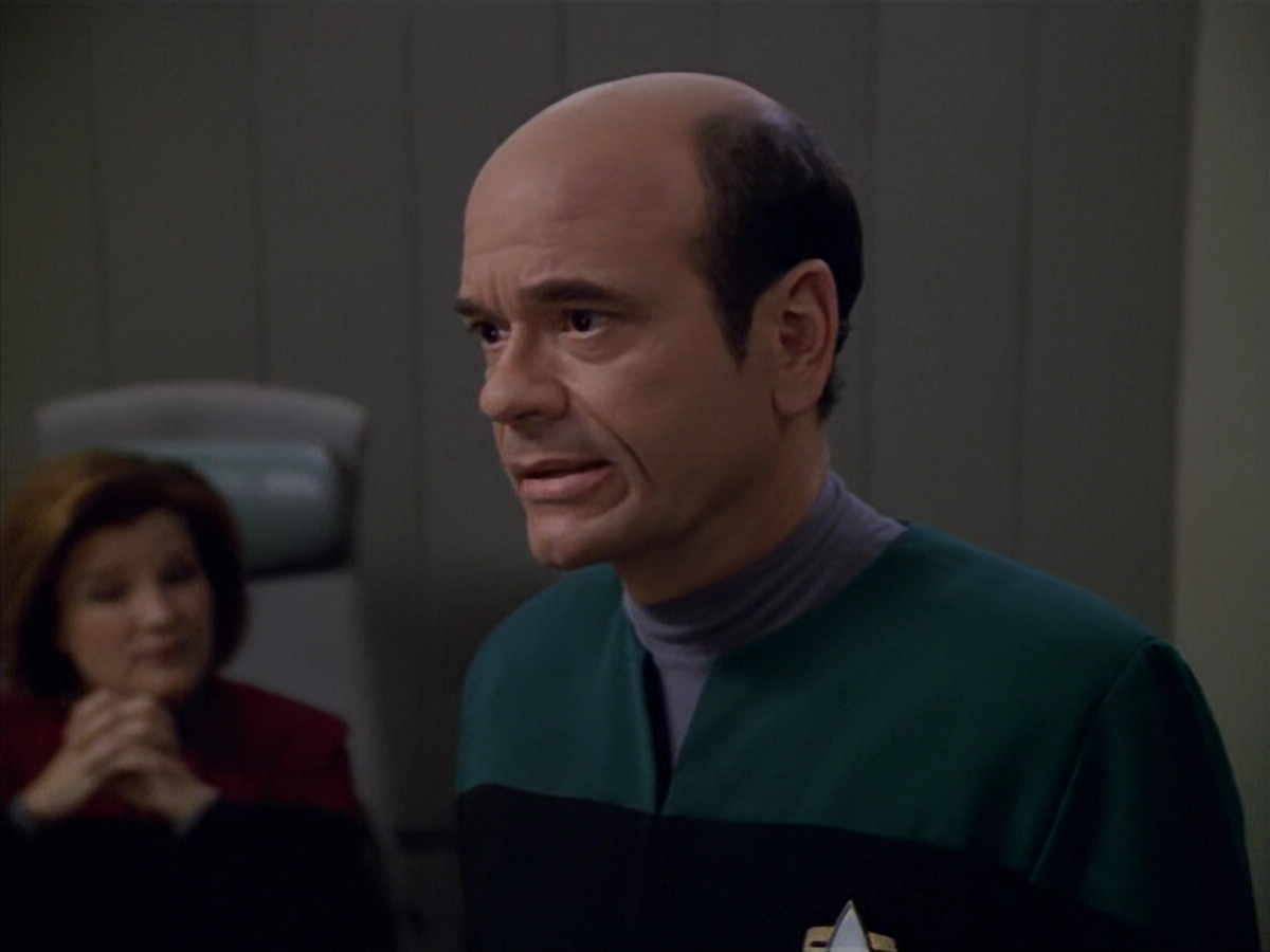 extant_StarTrek_VOY_5x08-NothingHuman_03357.jpg