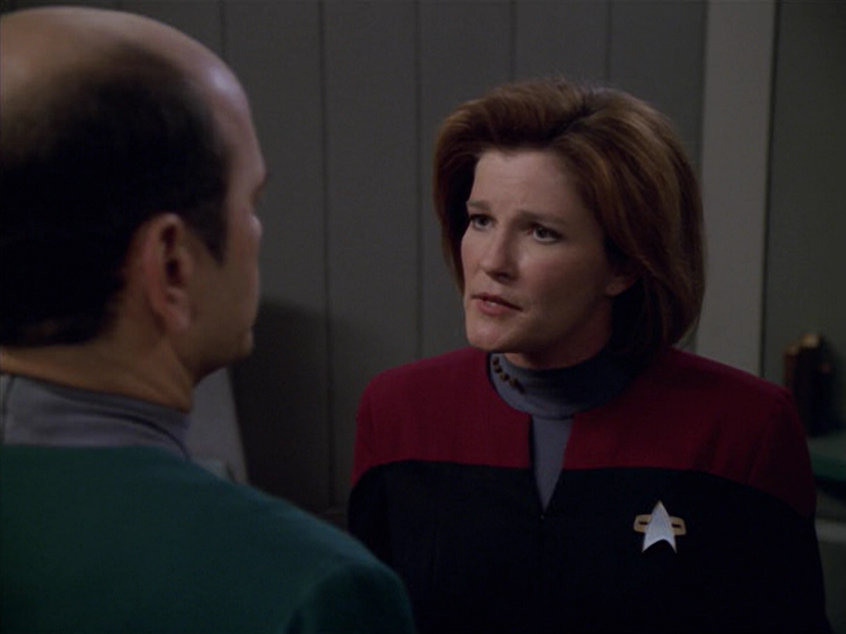 extant_StarTrek_VOY_5x08-NothingHuman_03402.jpg