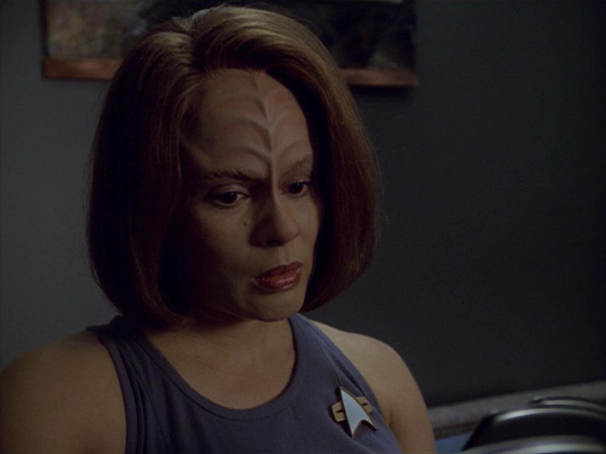 extant_StarTrek_VOY_5x08-NothingHuman_03469.jpg