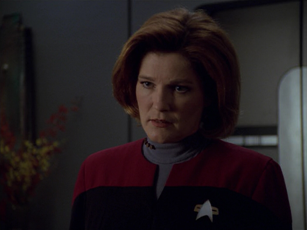 extant_StarTrek_VOY_5x08-NothingHuman_03472.jpg