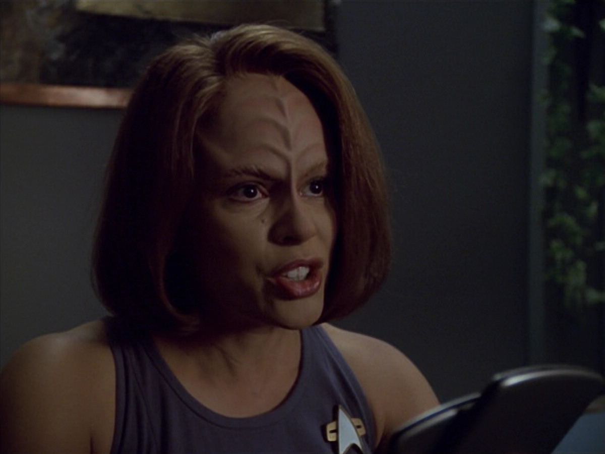 extant_StarTrek_VOY_5x08-NothingHuman_03483.jpg