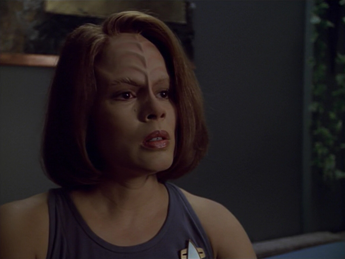extant_StarTrek_VOY_5x08-NothingHuman_03516.jpg