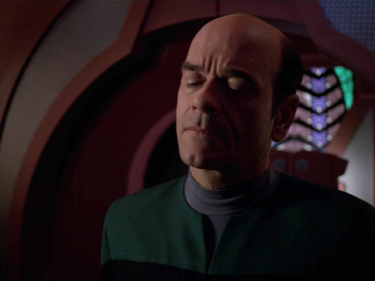 extant_StarTrek_VOY_5x08-NothingHuman_03550.jpg