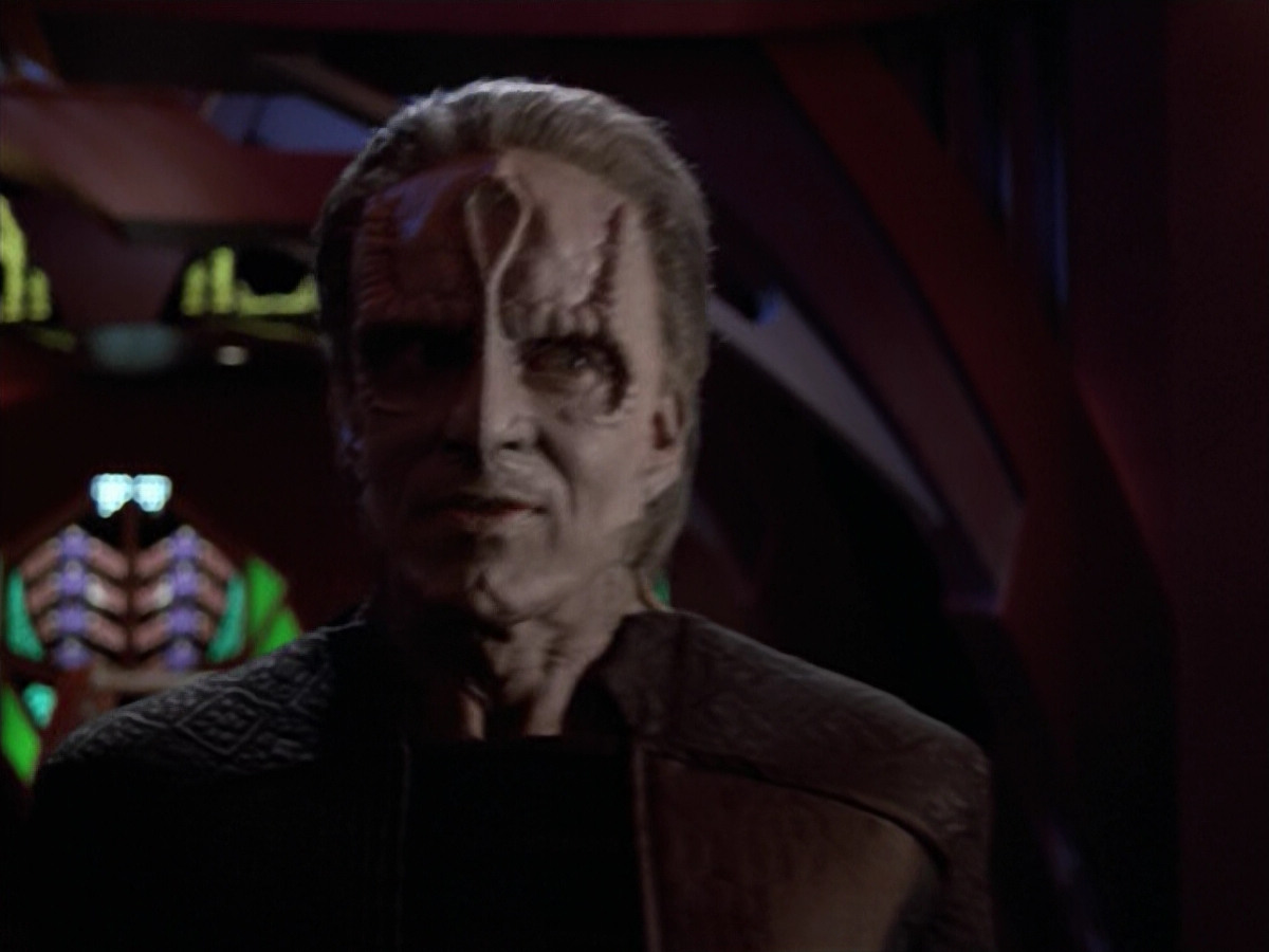 extant_StarTrek_VOY_5x08-NothingHuman_03558.jpg