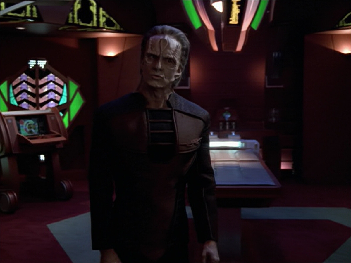extant_StarTrek_VOY_5x08-NothingHuman_03759.jpg