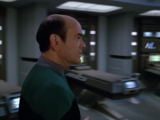 extant_StarTrek_VOY_5x08-NothingHuman_00560.jpg