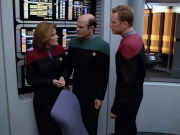 Filename=extant_StarTrek_VOY_5x08-NothingHuman_00696.jpg
Filesize=206KiB
Dimensions=1200x900
Date added=Nov 12, 2019 extant_StarTrek_VOY_5x08-NothingHuman_00696.jpg