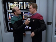 Filename=extant_StarTrek_VOY_5x08-NothingHuman_00718.jpg
Filesize=200KiB
Dimensions=1200x900
Date added=Nov 12, 2019 extant_StarTrek_VOY_5x08-NothingHuman_00718.jpg