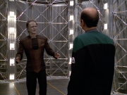 extant_StarTrek_VOY_5x08-NothingHuman_00857.jpg