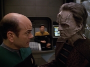 extant_StarTrek_VOY_5x08-NothingHuman_00931.jpg