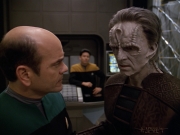 extant_StarTrek_VOY_5x08-NothingHuman_00936.jpg