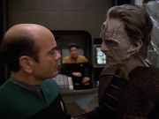 extant_StarTrek_VOY_5x08-NothingHuman_00938.jpg