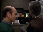 extant_StarTrek_VOY_5x08-NothingHuman_00948.jpg