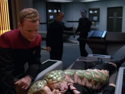 extant_StarTrek_VOY_5x08-NothingHuman_00958.jpg