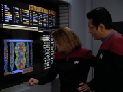 extant_StarTrek_VOY_5x08-NothingHuman_01110.jpg