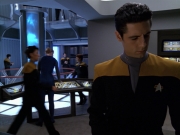 extant_StarTrek_VOY_5x08-NothingHuman_01165.jpg