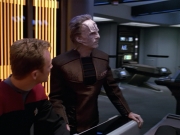 extant_StarTrek_VOY_5x08-NothingHuman_01265.jpg