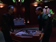 extant_StarTrek_VOY_5x08-NothingHuman_01471.jpg