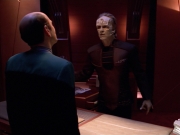 extant_StarTrek_VOY_5x08-NothingHuman_01529.jpg