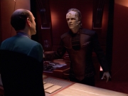 extant_StarTrek_VOY_5x08-NothingHuman_01530.jpg