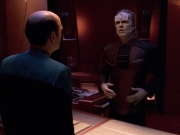 extant_StarTrek_VOY_5x08-NothingHuman_01533.jpg
