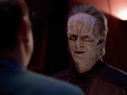 extant_StarTrek_VOY_5x08-NothingHuman_01550.jpg