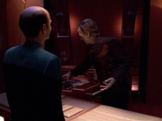 extant_StarTrek_VOY_5x08-NothingHuman_01576.jpg