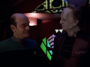 extant_StarTrek_VOY_5x08-NothingHuman_01717.jpg