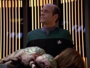 extant_StarTrek_VOY_5x08-NothingHuman_01911.jpg