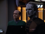 extant_StarTrek_VOY_5x08-NothingHuman_02033.jpg