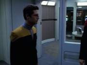 extant_StarTrek_VOY_5x08-NothingHuman_02046.jpg