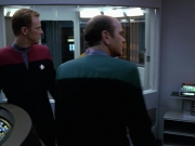 extant_StarTrek_VOY_5x08-NothingHuman_02050.jpg
