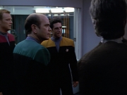 extant_StarTrek_VOY_5x08-NothingHuman_02052.jpg