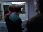 extant_StarTrek_VOY_5x08-NothingHuman_02063.jpg