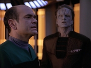 extant_StarTrek_VOY_5x08-NothingHuman_02077.jpg