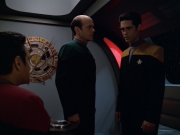 extant_StarTrek_VOY_5x08-NothingHuman_02114.jpg