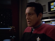 extant_StarTrek_VOY_5x08-NothingHuman_02175.jpg
