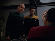 extant_StarTrek_VOY_5x08-NothingHuman_02195.jpg