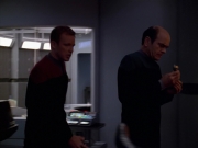 Filename=extant_StarTrek_VOY_5x08-NothingHuman_02292.jpg
Filesize=123KiB
Dimensions=1200x900
Date added=Nov 12, 2019 extant_StarTrek_VOY_5x08-NothingHuman_02292.jpg
