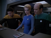 extant_StarTrek_VOY_5x08-NothingHuman_02408.jpg