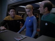 extant_StarTrek_VOY_5x08-NothingHuman_02421.jpg