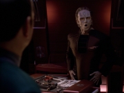 extant_StarTrek_VOY_5x08-NothingHuman_02703.jpg