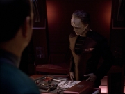 extant_StarTrek_VOY_5x08-NothingHuman_02704.jpg