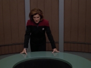 extant_StarTrek_VOY_5x08-NothingHuman_02911.jpg