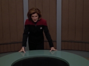 extant_StarTrek_VOY_5x08-NothingHuman_02913.jpg