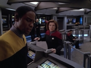 Filename=extant_StarTrek_VOY_5x08-NothingHuman_03002.jpg
Filesize=193KiB
Dimensions=1200x900
Date added=Nov 12, 2019 extant_StarTrek_VOY_5x08-NothingHuman_03002.jpg
