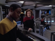 extant_StarTrek_VOY_5x08-NothingHuman_03045.jpg